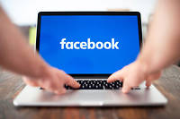  En janvier dernier, Facebook modifie son algorithme pour vous suggérer du contenu (posts, commentaires, photos et vidéos) en analysant celui des « amis » avec lesquels vous avez le plus d’accointances.  ©Jaap Arriens