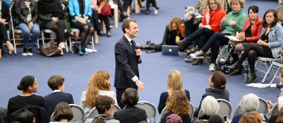 Invité Surprise Dun Débat En Gironde Macron Pris à Partie