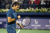  La joie de Roger Federer après son succès, samedi, en finale à Dubai contre le Grec Stéfanos Tsitsipas. Il vient de remporter le 100e tournoi de tennis de sa carrière. 
  