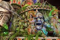 Au Carnaval de Rio, f&eacute;&eacute;rie et retour aux racines