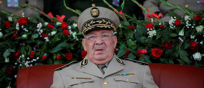 Ahmed Gaid Salah, chef d'etat-major de l'armee algerienne, a adresse une severe mise en garde contre ceux qui, selon lui, veulent destabiliser le pays. 
