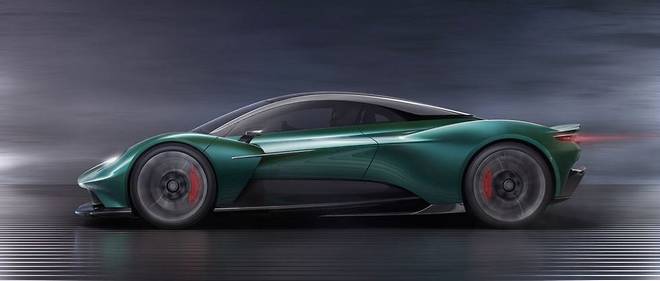 Avec son moteur central arriere, l'Aston Martin Vanquish Vision Concept prefigure une concurrente des Ferrari F8 Tributo, McLaren 720S et Lamborghini Huracan.