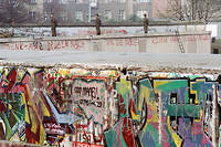  Vue du mur de Berlin le 13 novembre 1989. 