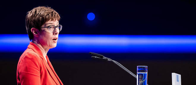 Annegret Kramp-Karrenbauer, la nouvelle presidente des conservateurs allemands, propose de demenager le Parlement europeen de Strasbourg a Bruxelles.
