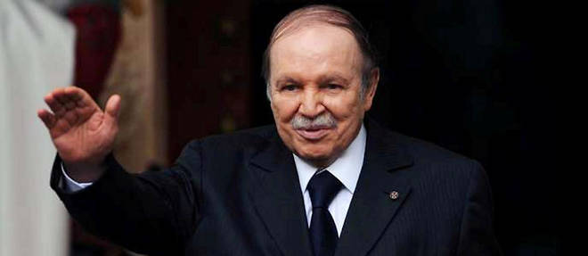 Le president algerien Abdelaziz Bouteflika renonce au cinquieme mandat. 