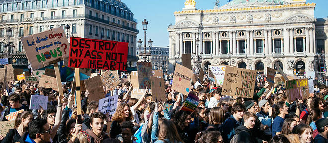 Mobilisation des jeunes pour le climat vendredi 22 fevrier 2019 a Paris.