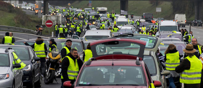 Le blocage des routes, comme ici a Rennes, ou encore des raffineries representait une tendance lourde du mouvement les premieres semaines. 