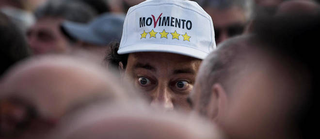 Le 2 juin 2018 a Rome, le mouvement 5 Etoiles fete son entree au gouvernement. 