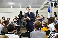 Macron &agrave; Angers pour le grand d&eacute;bat, 900 manifestants mobilis&eacute;s