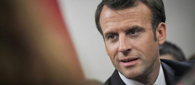 Macron se rend en Corse "disponible et volontaire"