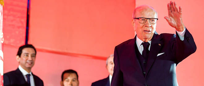 Le président tunisien Béji Caïd Essebsi a confirmé samedi devant son parti qu\u0027il ne