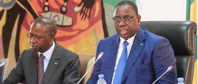 En reconduisant samedi son chef de gouvernement, Macky Sall, qui entend accelerer son plan Senegal emergent (PSE) lors de son second mandat, lui a confie la tache de se preparer a la suppression de son propre poste de Premier ministre.
 