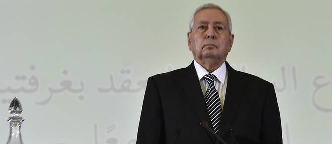 Abdelkader Bensalah, president du Conseil de la nation, la chambre haute du Parlement algerien, a ete elu mardi president par interim de l'Algerie par les parlementaires.