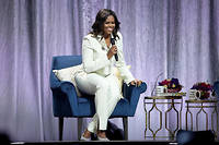 En conf&eacute;rence &agrave; Paris, Michelle Obama fait rire et inspire