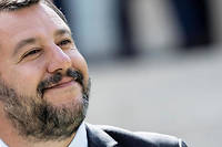 Crise des migrants en Italie : Salvini contre les généraux