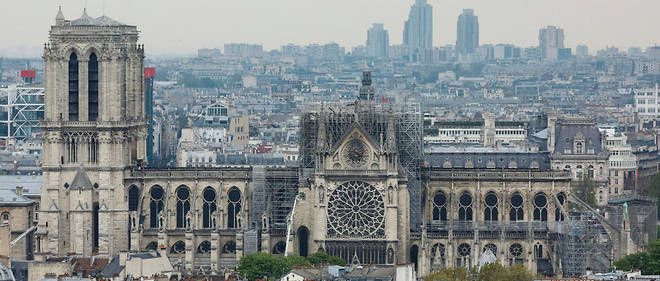 Le ministre de la Culture s'est exprime a l'occasion d'un concert de solidarite organise pour la cathedrale Notre-Dame.