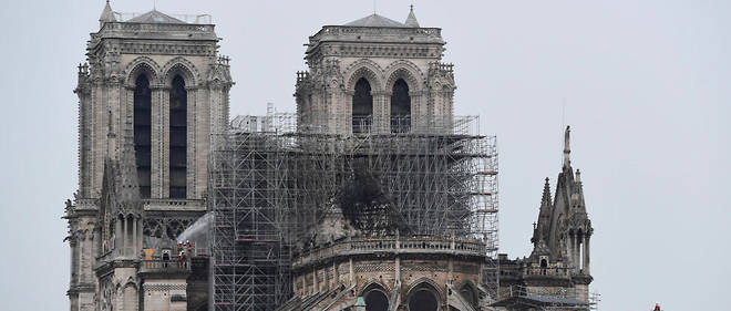 Le debat est engage sur l'utilisation du surplus des dons faits pour reconstruire Notre-Dame. 
