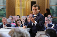  Emmanuel Macron, face aux journalistes, lors de sa conférence de presse du 25 avril. 