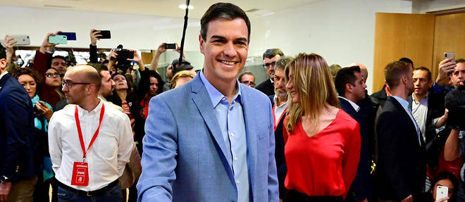 Pedro Sanchez, arrive au pouvoir en juin a la faveur d'une motion de censure contre le conservateur Mariano Rajoy, a mis en garde contre une vague d'extreme droite en Espagne