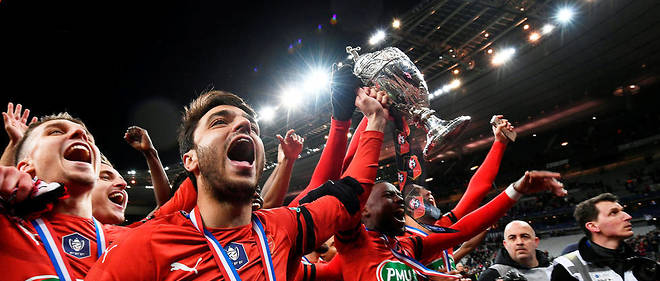 Triomphant face au geant Paris Saint-Germain (2-2, 6-5 t.a.b.), Rennes a remporte la troisieme Coupe de France de son histoire.
