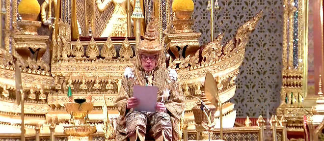 Lors du couronnement de Maha Vajiralongkorn sous le nom de Rama X, a Bangkok.  