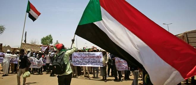 Les allies arabes du Soudan soutiennent les militaires au pouvoir