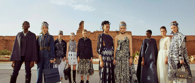 Les mannequins a quelques heures du debut du defile Dior Croisiere 2020 a Marrakech.