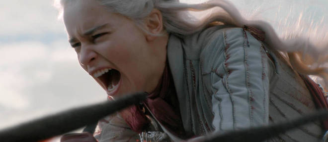 Daenerys bascule petit a petit dans la folie. 