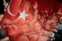 Turquie : d&eacute;fait &agrave; Istanbul, Erdogan obtient un nouveau vote