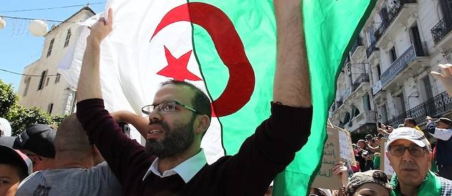 Malgre le ramadan, les Algeriens ne lachent rien.
 
 