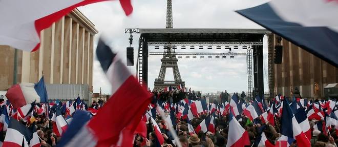 Europeennes: quand Edouard Philippe et Laurent Wauquiez rejouent le Trocadero