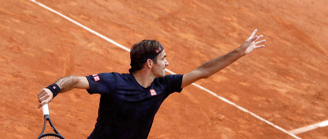 Roger Federer a l'entrainement le 23 mai a Paris.
