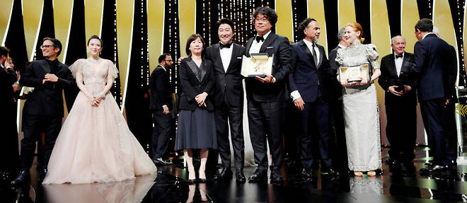 Le realisateur sud-coreen Bong Joon-ho a recu la Palme d'or.