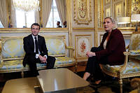  Emmanuel Macron et Marine Le Pen à l'Élysée le 6 février 2019. 