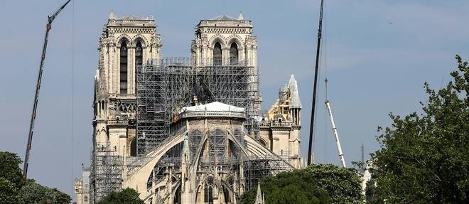 Write email range Inclined Notre-Dame: le Sénat adopte le projet de loi encadrant la restauration,  largement modifié - Le Point