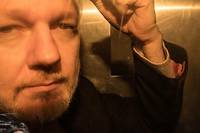 Assange condamn&eacute; &agrave; pr&egrave;s d'un an de prison pour violation de sa libert&eacute; provisoire