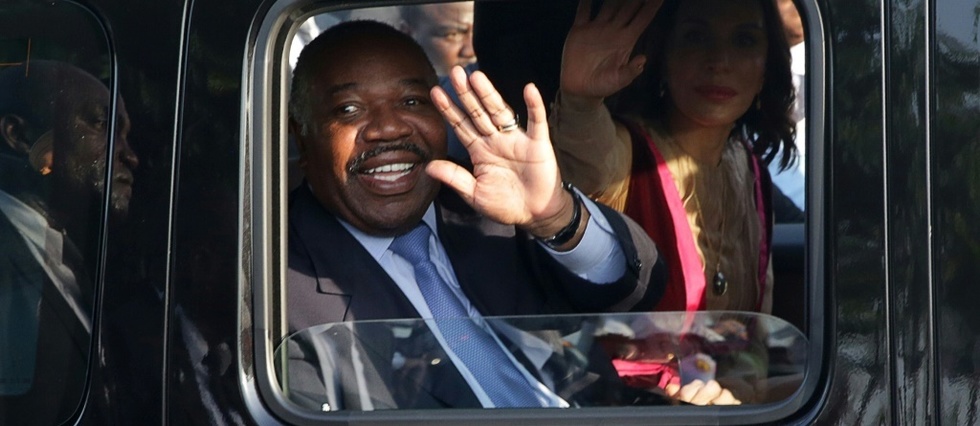 Gabon: Bongo sort du silence et se pose en maitre du jeu politique
