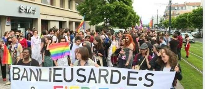 Un millier de personnes a Saint-Denis pour la "gay pride des banlieues"