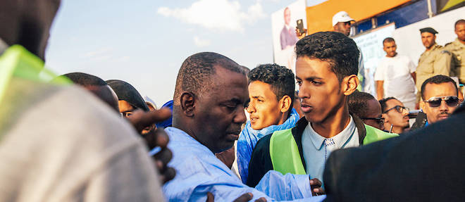Biram Ould Dah Abeid sur le terrain. Ici, il arrive au stade Mellah de Nouakchott pour un rassemblement politique le 30 mars 2019.