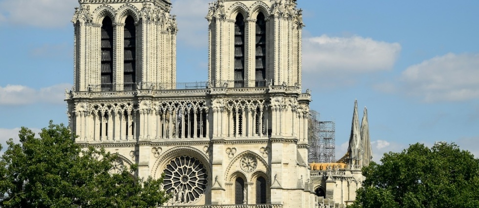 Notre-Dame de Paris: premiere messe celebree samedi, en nombre restreint