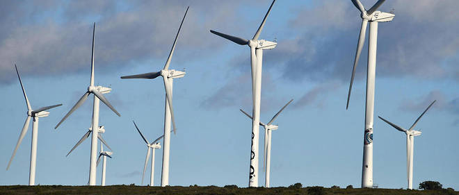 Parc d'eoliennes. Selon REN21, la France pourrait produire son energie integralement a partir de renouvelables.