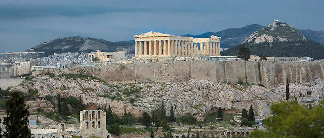 Grece Il Y A 35 De Pauvres Et Un Salarie Sur Trois Gagne 317 Euros Le Point