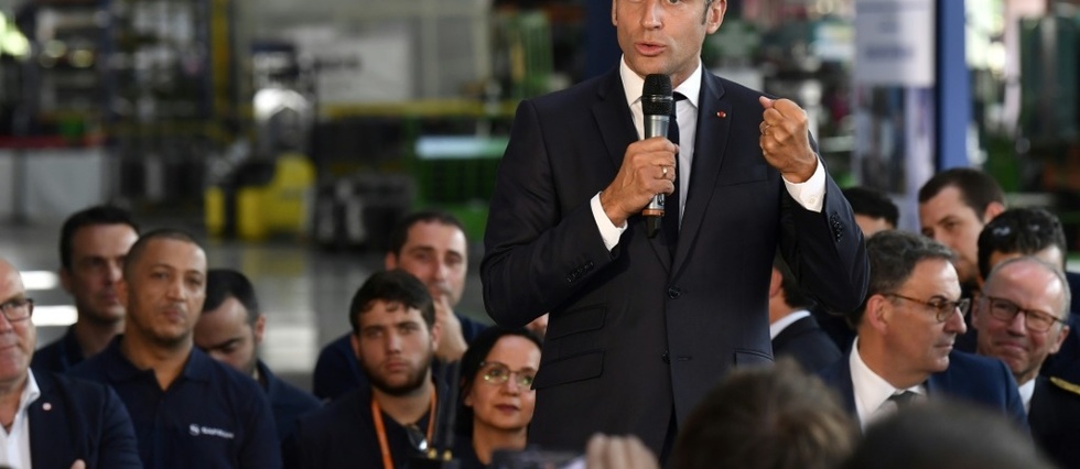 Macron annonce une nouvelle usine Safran pres de Lyon, 250 emplois a la cle