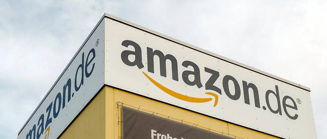 En Allemagne, les employes d'Amazon commencent avec un salaire d'au moins 10,78 euros bruts par heure.
