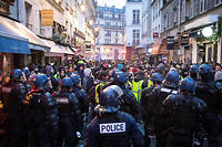  Le mouvement des Gilets jaunes obligera les autorités françaises à réfléchir à leur savoir-faire en matière de maintien de l'ordre.  ©Laure Boyer