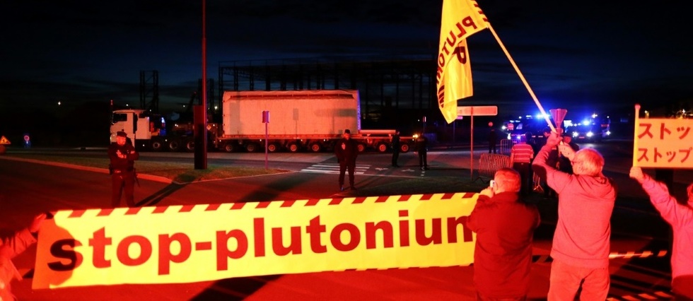 Greenpeace temporairement tenue a l'ecart des convois de matieres radioactives