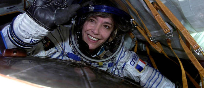 Claudie Haignere dans le Soyouz pour sa mission Andromede (2001).