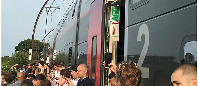 Un incident de catenaire a bloque un TGV Hendaye-Paris pendant plusieurs heures.