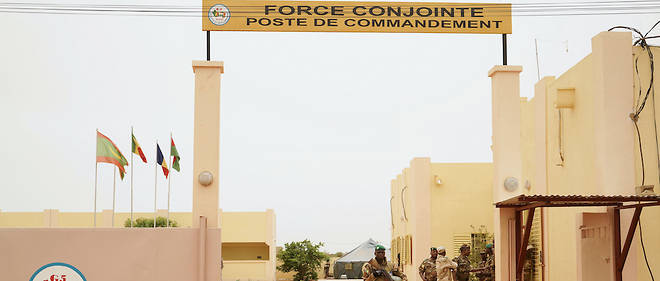 La force, qui doit atteindre 5 000 hommes a pleine capacite, avait connu un coup d'arret avec l'attaque de son quartier general de Sevare, dans le centre du Mali, en juin 2018. 