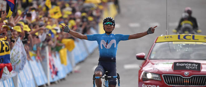Le coureur colombien Nairo Quintana (Movistar) remporte la 18e etape du Tour de France 2019, a Valloire.
